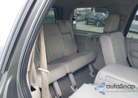 2010 Lincoln Navigator from USA, damaged, VIN 5LMJJ2J53AEJ06141